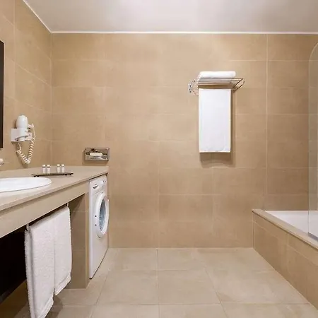 Hotel Ramada Residences By Wyndham Tenerife Costa Adeje 2*
